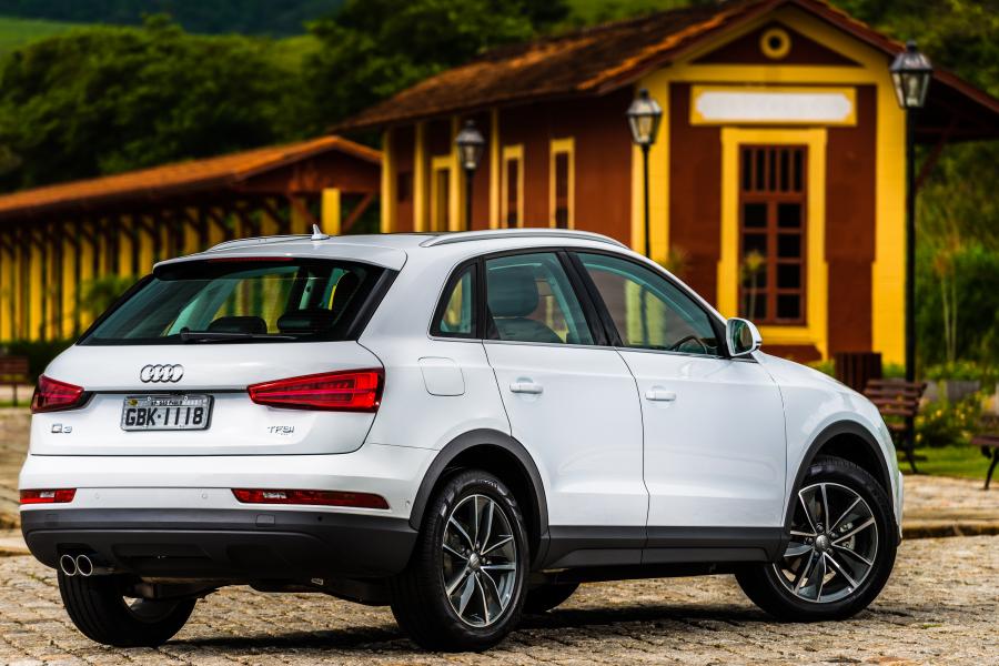  Audi Q3 1.4 TFSI Flex (8U) 2017 года  (LA) (фото 8 из 15)